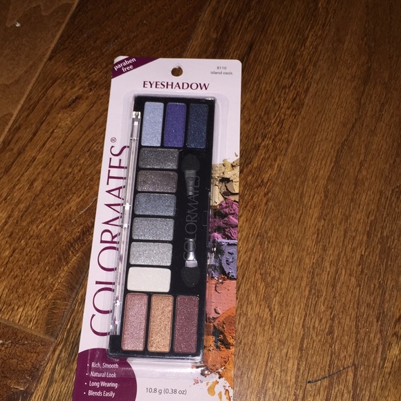 Makeup bundle - Picture 5 of 8